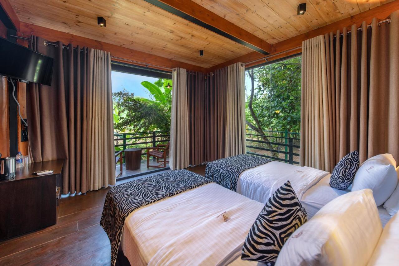 Atha Resort Сигирия Екстериор снимка Deluxe Room