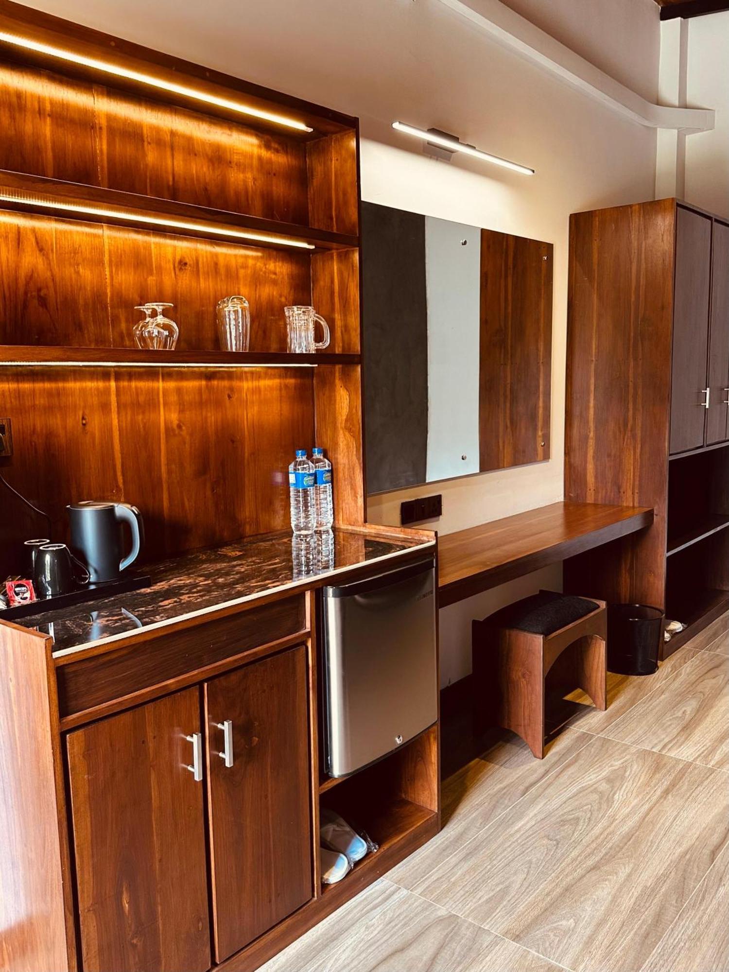 Atha Resort Сигирия Екстериор снимка A room at the hotel